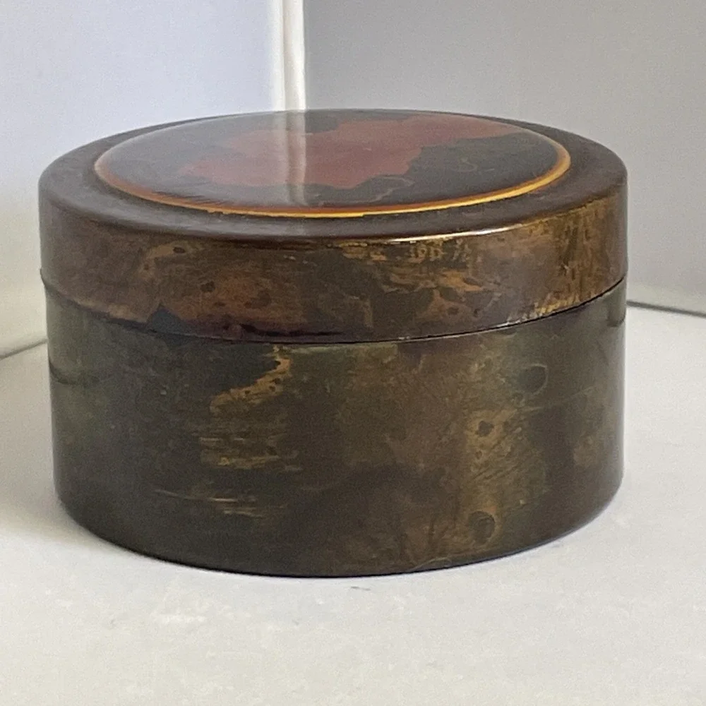 Vintage Round Floral Trinket Box Lacquered Finish Black With Gold Accents 3 1/2